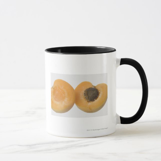 Close-up of cross section of an plum mug (Right)