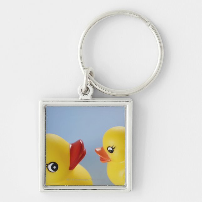 Close-up of two rubber ducks key ring (Front)