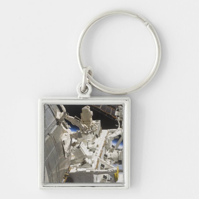 Close-up view of components key ring (Front)