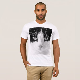 CLOSEUP CAT FACE T-shirts