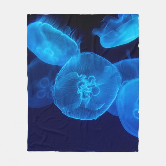 CLOSEUP PHOTOGRAPHY OF SWARM OF JELLYFISH FLEECE BLANKET (Front)