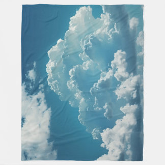 Cloud pattern fleece blanket
