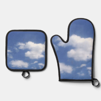clouds in blue sky  oven mitt & pot holder set