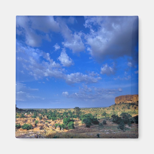 Clouds sweeping across the sky over the magnet (Front)