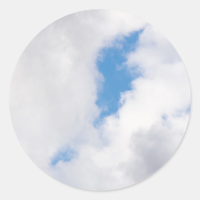Cloudy sky classic round sticker (Front)