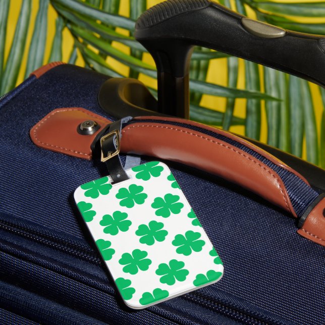 CLOVER LEAF DESIGN LUGGAGE TAG (Front Insitu 1)