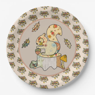 Colored squirrel paper plate