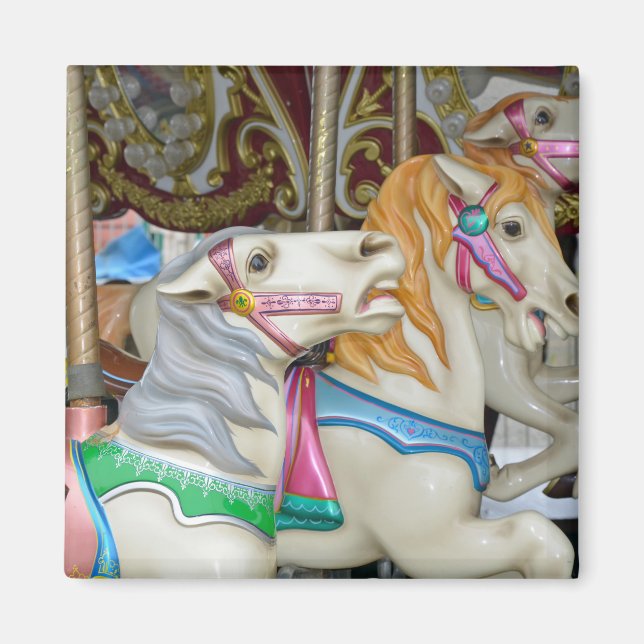 Colorful carousel horses magnet (Front)