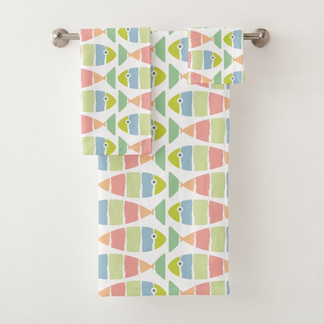 Colorful Modern Striped Fish Pattern Bath Towel Set (Insitu)