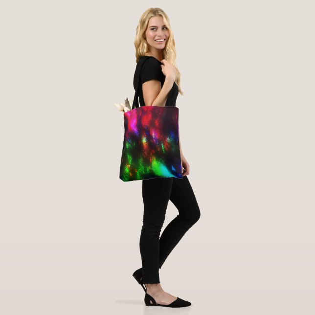Coloured with roughness overshadowed by black colo tote bag (On Model)