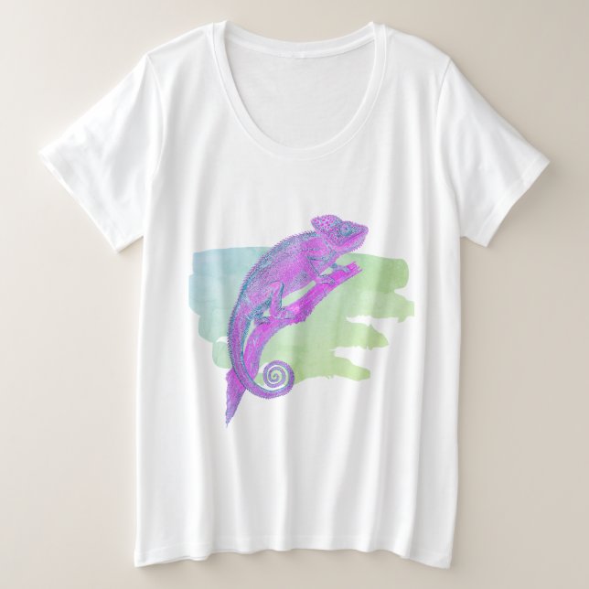 Colourful Chameleon on Green T-Shirt Plus Size T-Shirt (Design Front)