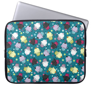 Colourful Cute Cupcake Pattern-Turquoise-Green Bac Laptop Sleeve