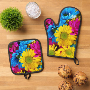 Colourful Flowers, Daisies - Blue Yellow Pink Oven Mitt & Pot Holder Set