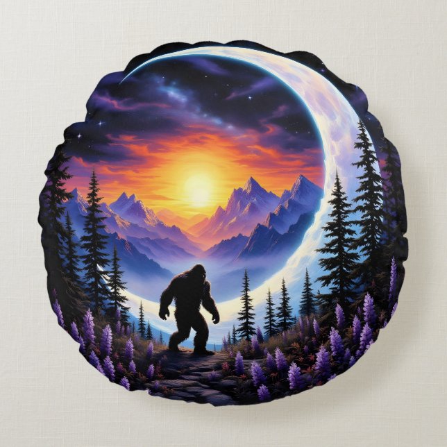 Colourful night sky Sasquatch Stroll, crescent moo Round Cushion (Front)