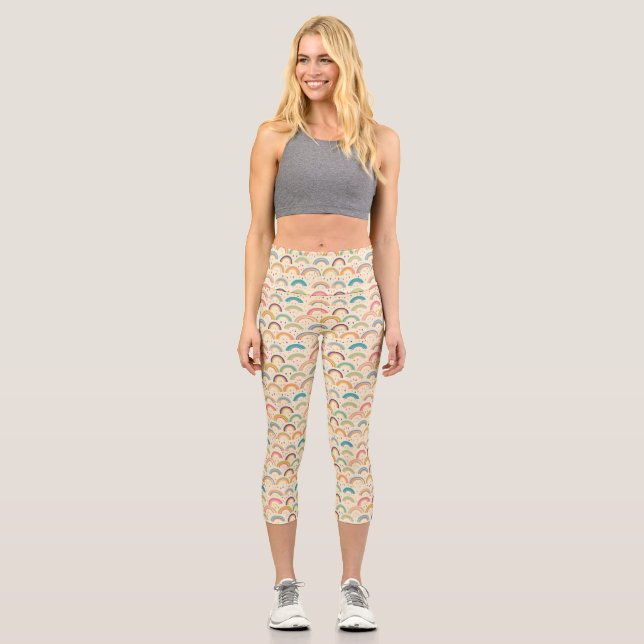 Colourful Rainbow and Diamond Seamless Pattern Capri Leggings (Front)