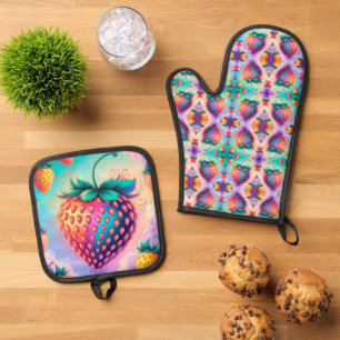 Colourful strawberry oven mitt & pot holder set