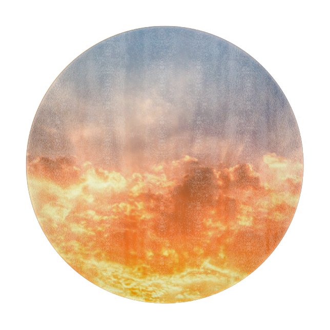 Colourful sunset: fiery sky twilight. cutting board (Front)