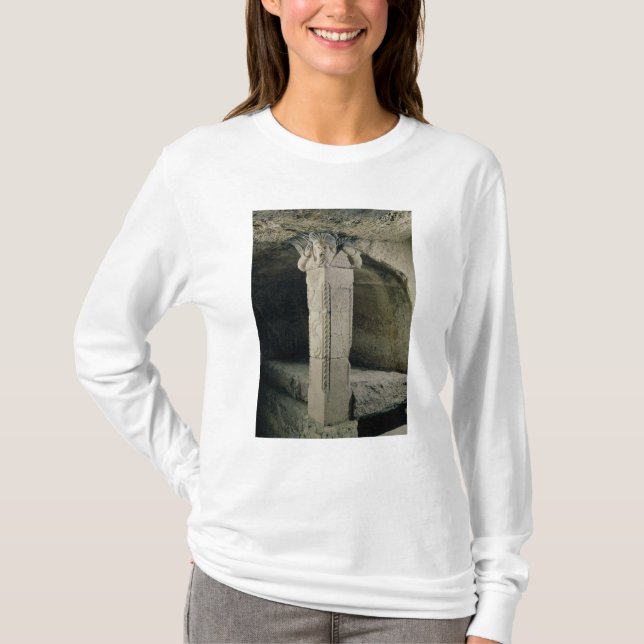 Column from the crypt, with the head of Moses T-Shirt (Front)