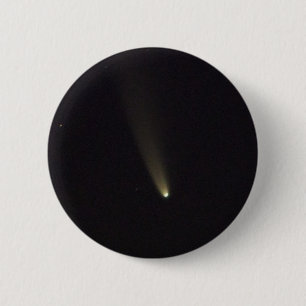 Comet NEOWISE in Night Sky 6 Cm Round Badge