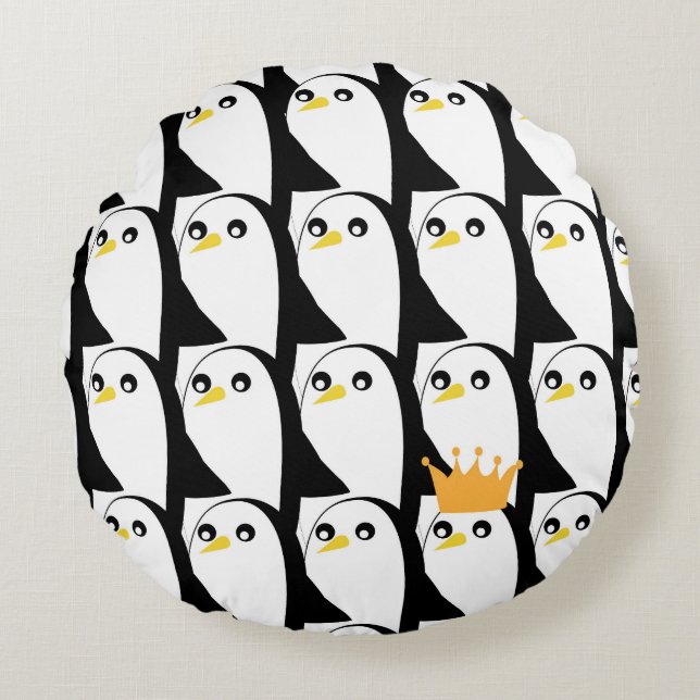 Comic Penguin: Black White Vintage Round Cushion (Front)