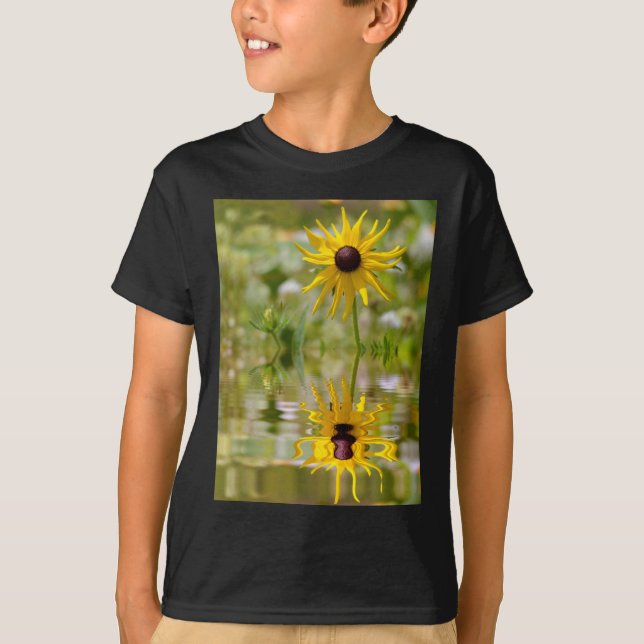 Coneflower above water with reflection T-Shirt (Front)