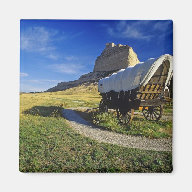 Conestoga wagon at Scottsbluff National Magnet (Front)