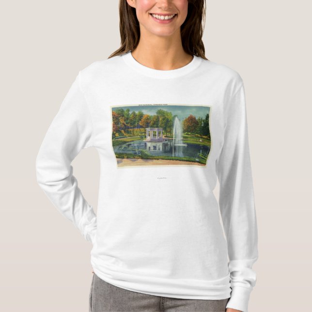 Congress Park War Memorial View T-Shirt (Front)