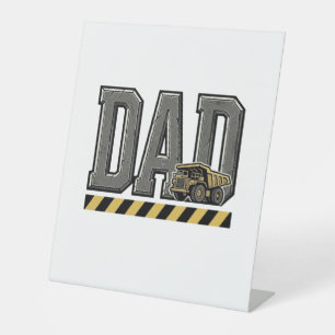 Construction Dad Vintage Engraving T-Shirt Design_ Pedestal Sign