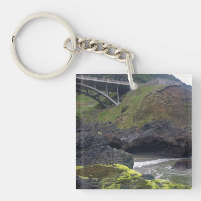 Cook's Chasm, Cape Perpetua, Oregon Key Ring (Front)