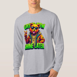 Cool bear wearing sunglasses and hoodie making pea T-Shirt