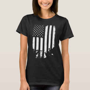 Cool Distressed Vintage Usa Flag Turkey Hunting T-Shirt