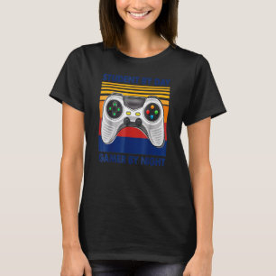 Cool Gaming Student By Day Gamer By Night Quote 18 T-Shirt