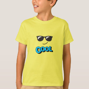 Cool Minimalist Sunglasses Quote – Fun and Stylish T-Shirt