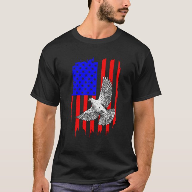 Cool Pigeon Design Men Women Patriotic US Flag Pig T-Shirt (Front)