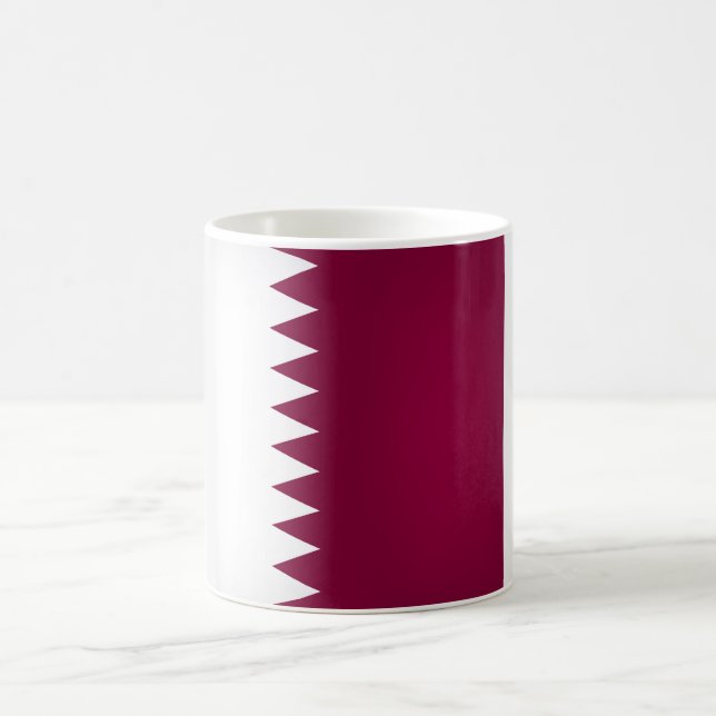 Cool Qatar Flag Coffee Mug (Center)
