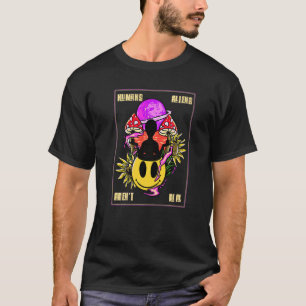 Cool Retro Humans Aliens Arenu2019t Real Alien Bel T-Shirt
