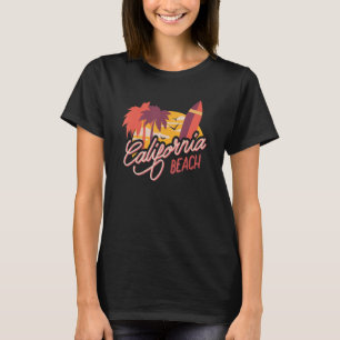 Cool Vintage California Beach Surfing And Surfer D T-Shirt