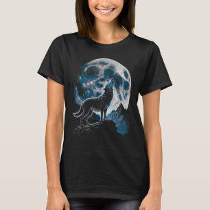 Cool Wolf Howling At The Moon - Wolf Lover T-Shirt