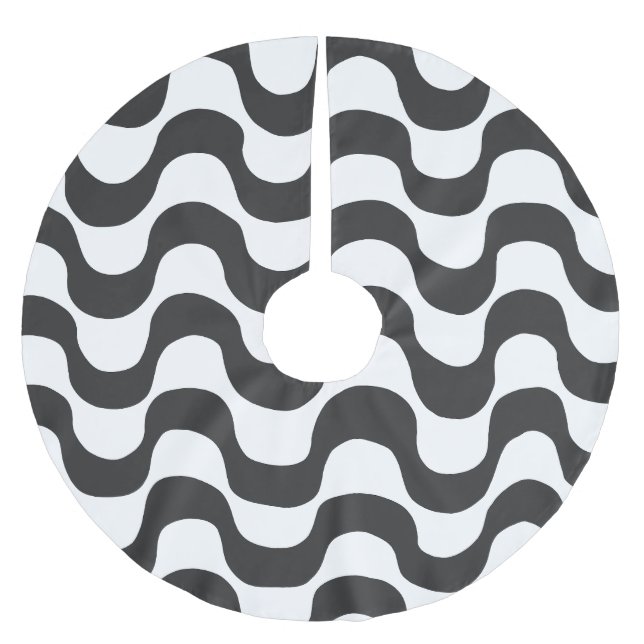 Copacabana Black and white Brushed Polyester Tree Skirt (Front)