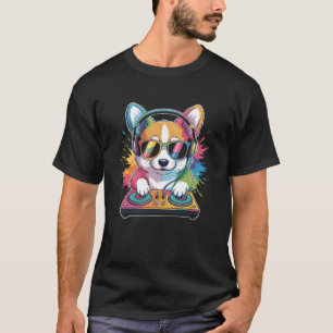 Corgi DJ on Turntables EDM Synthesizer Rave Music  T-Shirt