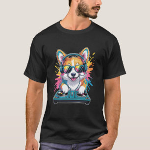 Corgi DJ on Turntables EDM Synthesizer Rave Music  T-Shirt