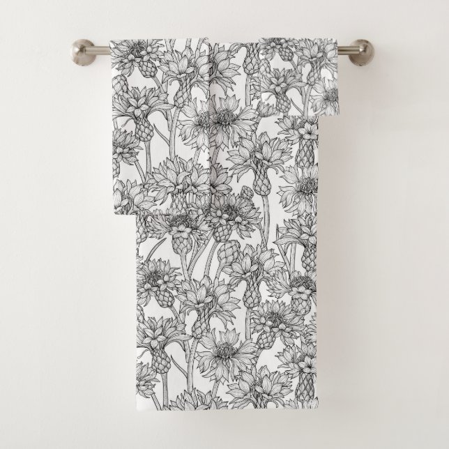 Cornflowers, wild flowers in black and white bath towel set (Insitu)