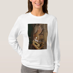Coronation chair made for Edward I by 'Walter' T-Shirt