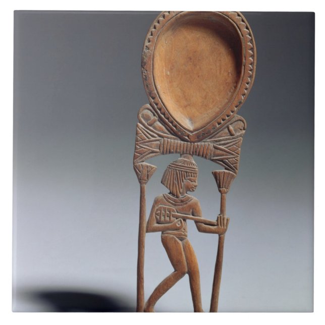 Cosmetic spoon with a figure of a lutenist, New Ki Tile (Front)