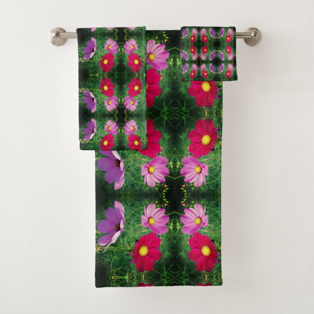 Cosmos Flower Trio Abstract Bath Towel Set (Insitu)