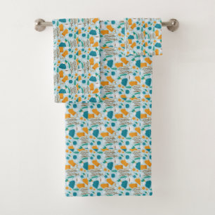 "Cosy Bath Towel Collection: Trending Designs!"