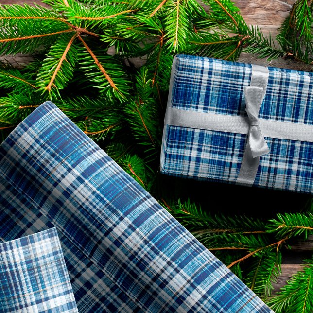 Cosy Blue and White Plaid Flannel Pattern Wrapping Paper (Cozy Blue and White Plaid Flannel Pattern Wrapping Paper)