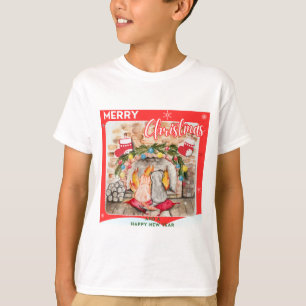 Cosy Christmas mantel with dog and cat T-Shirt
