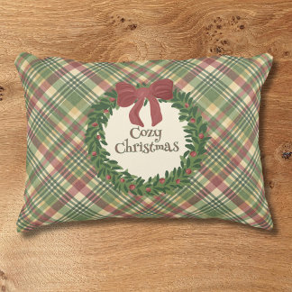 Cosy Christmas Plaid Throw Pillow with Wreath