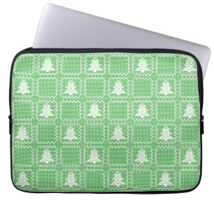 Cosy Christmas tree ugly sweater chequered pattern Laptop Sleeve